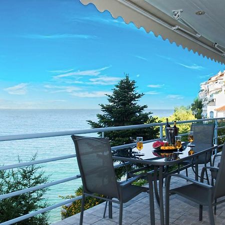 Kiveri Luxurious Seaside Apartment Extérieur photo