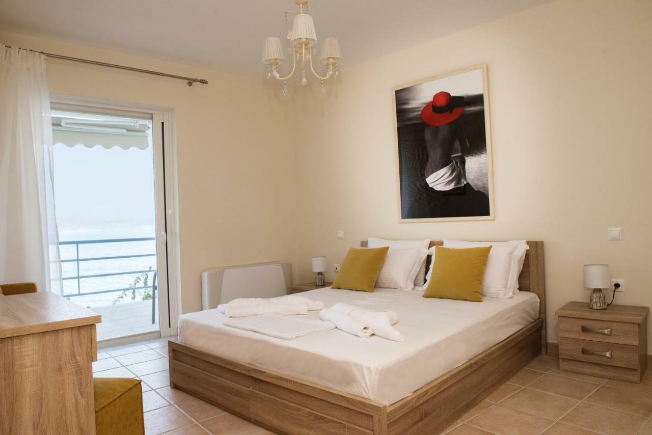 Kiveri Luxurious Seaside Apartment Extérieur photo